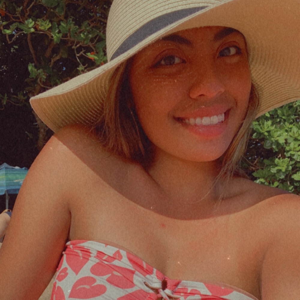 Meet your Posher, Nadia